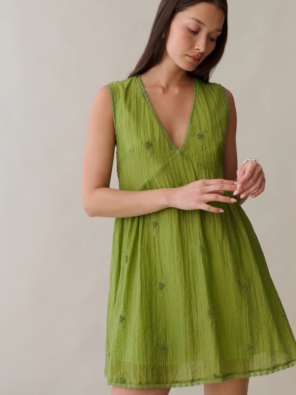 Kourt V-Neck Sleeveless Mini Dress in Green